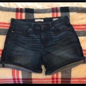 NWOT Banana Republic Shorts - 26